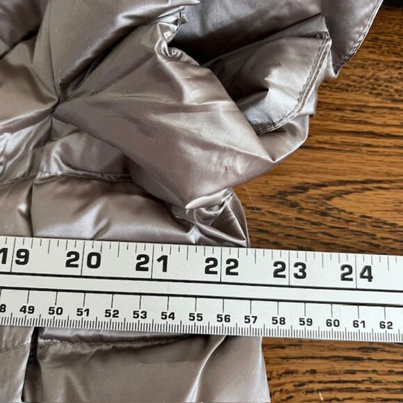 Martha Stewart Harvest +Holiday Cap Sleeve Puffer Vest Moonstone Grey SZ L NEW - Picture 4 of 5